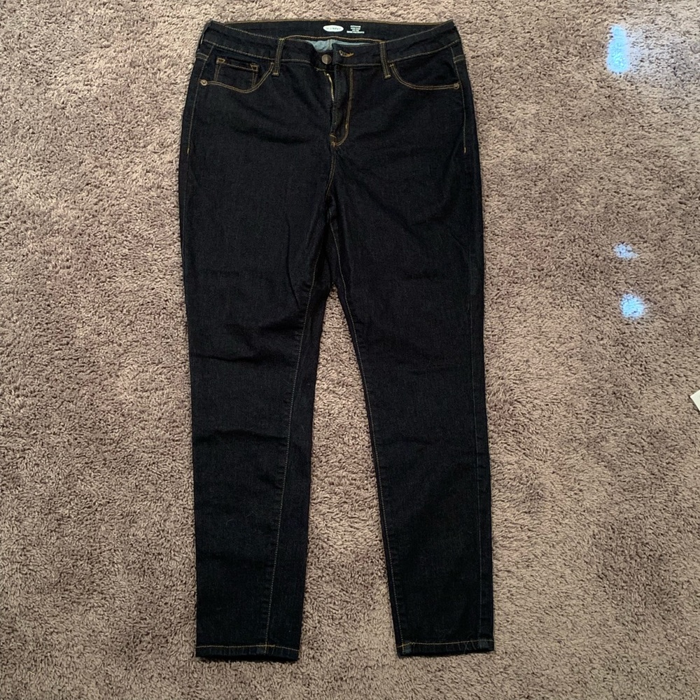 Old Navy Rockstar Super Skinny Jean